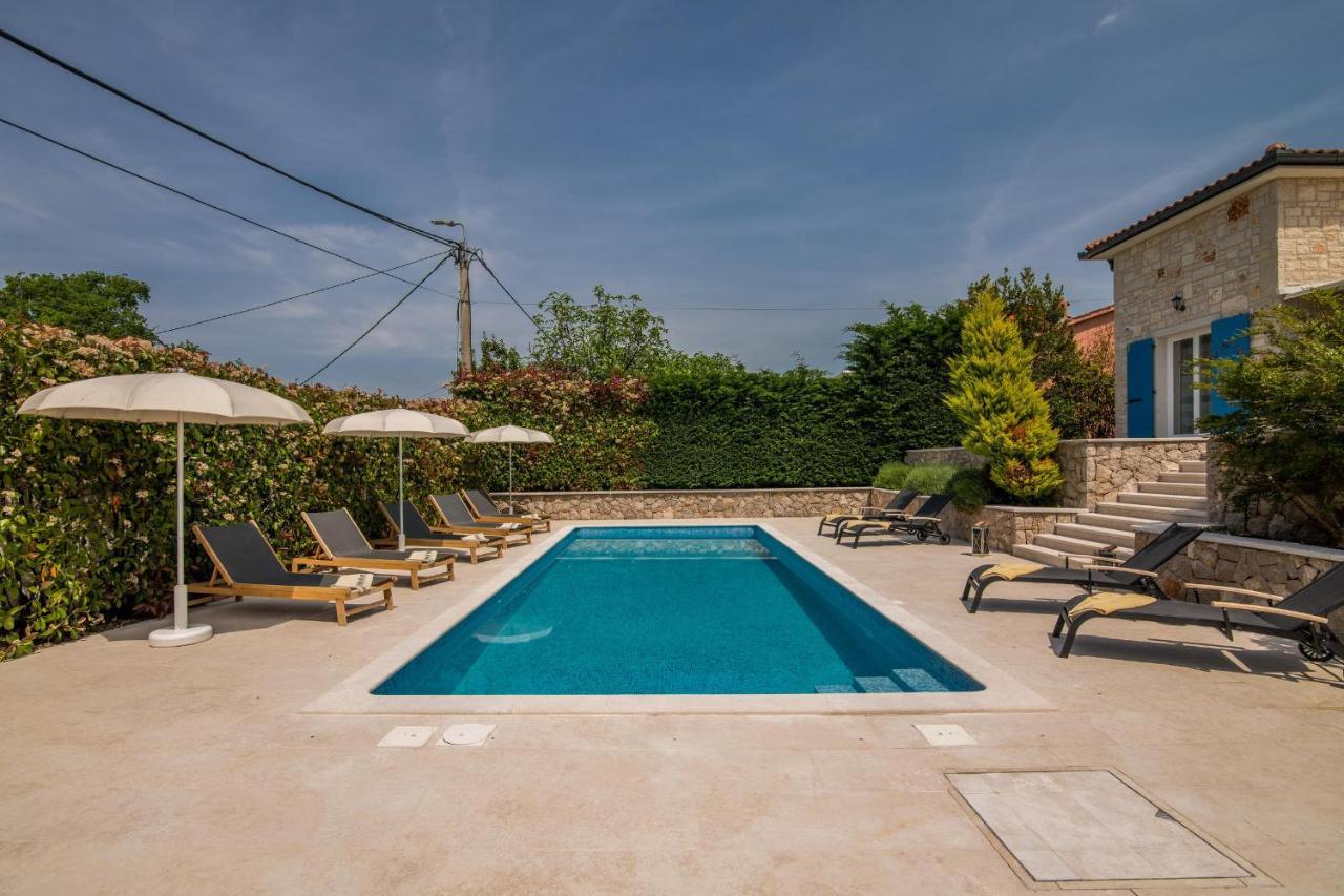 Villa Augusta มาลินสกา ภายนอก รูปภาพ